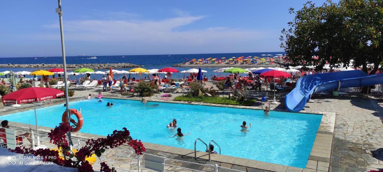 Pama Mar Apartment Imperia Luaran gambar